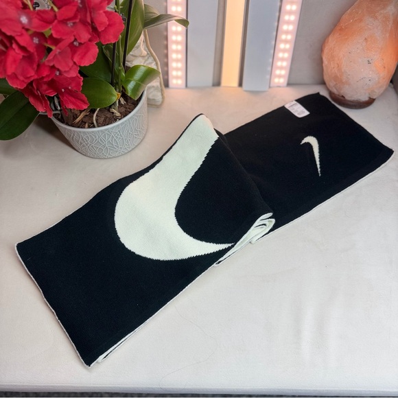 NIKE Black and Cream reversible double face Scarf - Bufanda Retail40 (authentic) - Picture 3 of 9